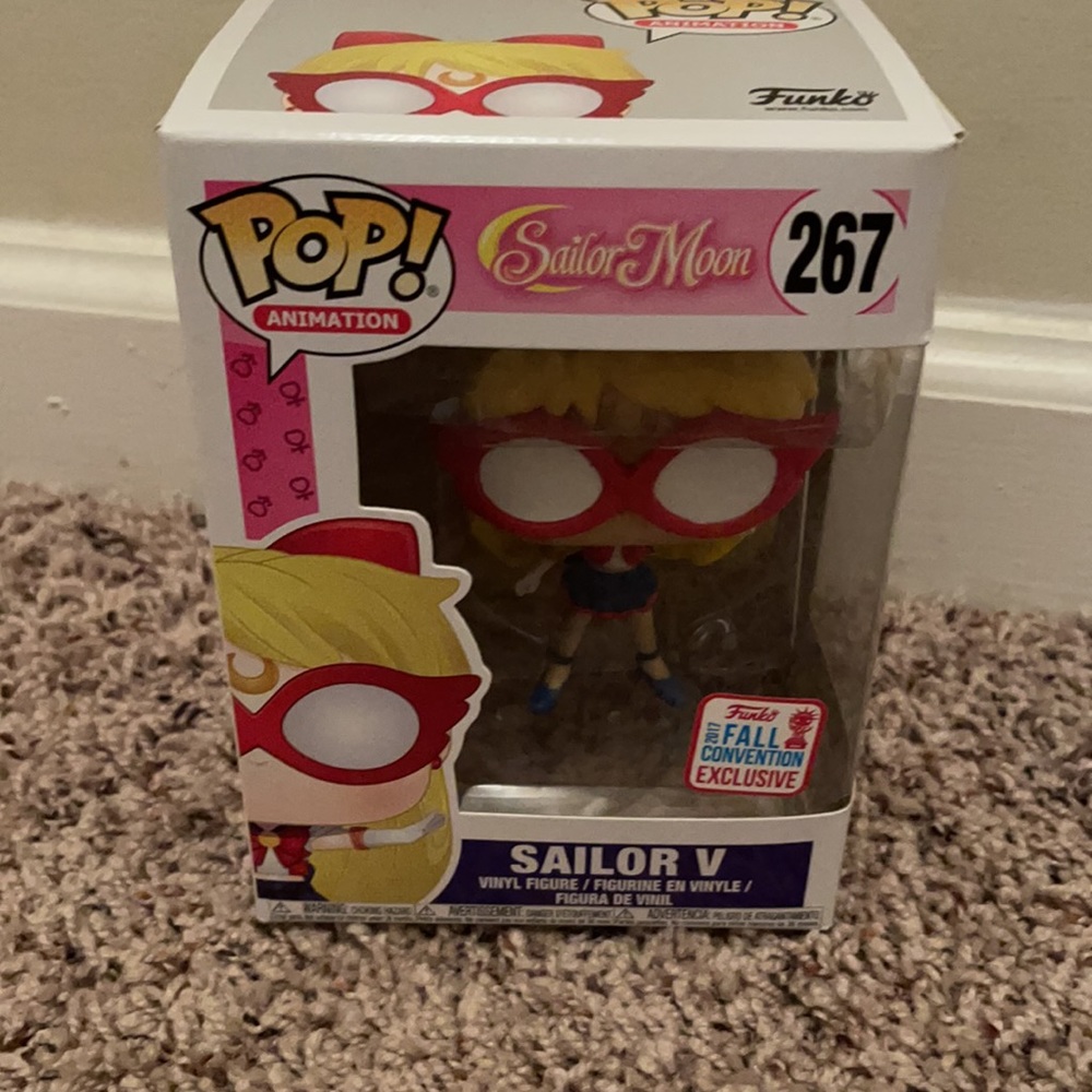Sailor V - Picture 2 of 6